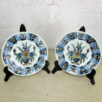 Pair Couple Delft Small Charger Wall Plates Polychrome OUD Delft Flower Baskets