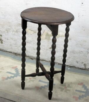 Bobbin Legs Hand Carved Wood Drop Leaf Wine Round Coffee Side End Table Jacobean