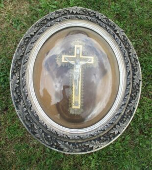 Vintage Large Oval Frame Dome Glass Ornate Plaster Wood Crucifix Gorgeous 25.79"