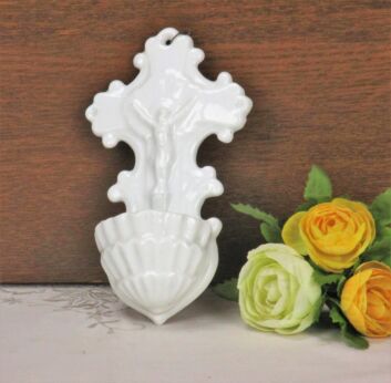 Antique White Holy Water Font Vessel Christ Porcelain Wall Hanging Crucifix