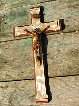 Small vintage Wood Hanging Crucifix Cross Jesus Christ Mother of Pearl Look