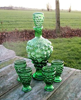 Vintage Green Glass Genie Bottle Stopper Decanter Grapes 4 Shot Wine glasses