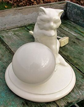Vintage NOS Table Side Desk Lamp Ceramic Cat Italian Ball lamp white