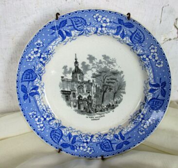 Societe Ceramique Maestricht Holland Plate La Porte Ancienne Dordrecht Wall