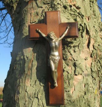 Large Vintage Oak Hanging Crucifix Cross Jesus Christ Art Brass Corpus 19.69"
