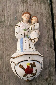 Vintage Porcelain Holy Water Font St Anthony of Padua infant Jesus Beautiful