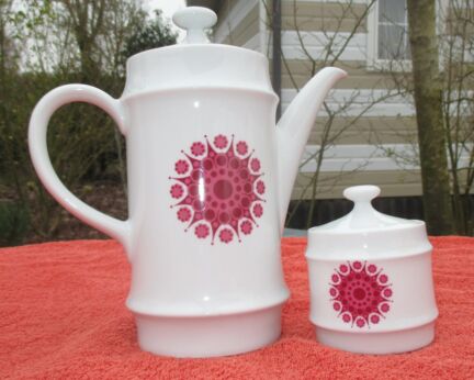 Bavaria Mitterteich vintage retro Teapot Coffeepot Sugar Bowl Purple Figure
