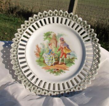 Porcelain Plate Meissen style Victorian Couple Courting Lovely Rococo Style