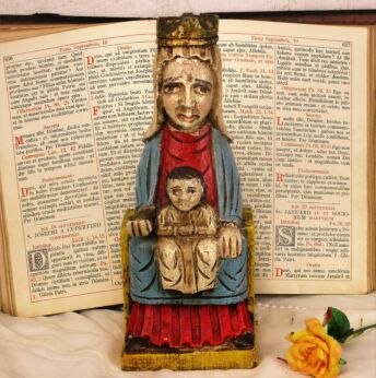 Polychrome Vintage Sitting Virgin Mary Madonna Child Carved Wood Statue WOW HTF
