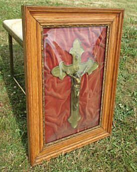 Antique Frame Red Velvet Dome Glass Carved Wood Frame Jesus Crucifix Stunning
