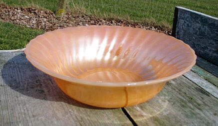 Vintage Arcopal France Bowl Dish fruits de France motif retro Milk Glass French