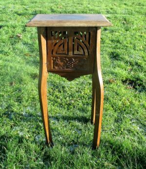 Vintage Carved Wood Pedestal Display Plant Stand Side table Ornate Vines
