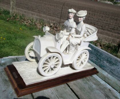 Capodimonte Large Figurine Statuette A. Belcari Couple Sunday Drive Lovely