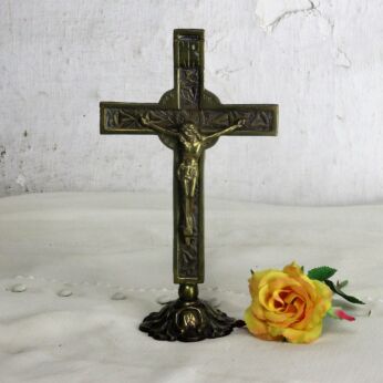 Small Embossed Brass Standing Crucifix Ornate Lovely Jesus Christ 8.26"
