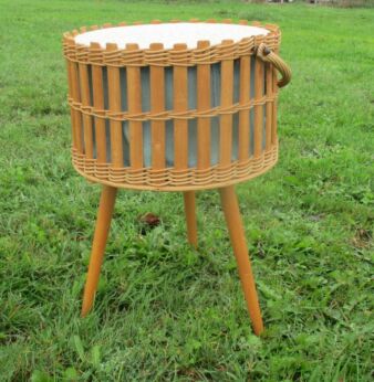 Vintage Sewing Box Basket Standing Tripod Rattan Nostalgic Sweet