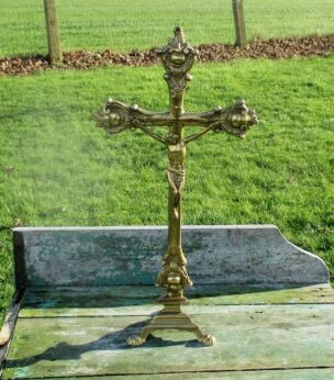 Brass Cross Table Standing Crucifix Claw Feet Ornate Memento Mori Jesus Christ