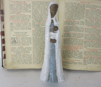 Small Glazed Ceramic Statue Virgin Mary Infant Child Mother and Child Blue White Signed