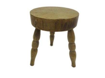 Vintage Hand Carved wood Tripod Milking Stool Pedestal Table Plant Flower Bonsai Stand Side Table Barn Country Style Funky Bobbin Legs