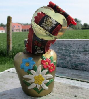 Vintage Authentic Swiss Cowbell Lungern Schönbüel Rustic Bell Strap Edelweiss
