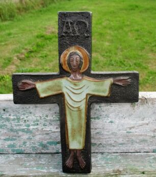 Mid Century Design Ceramic Modernist Crucifix Jesus Christ Alpha Omega