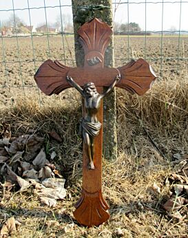 Gorgeous Large Carved Wood Hanging Crucifix Cross Jesus Christ 25.78"