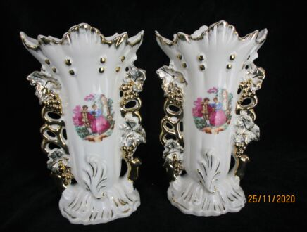 Pair Couple Vintage Porcelain Fan Flair Vases Victorian Style Courting Couple Beautiful Decorative 7.87"