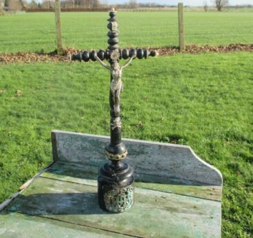 Carved Wood Jesus Christ Cross Table Standing Crucifix Brass Plaque Memento Mori