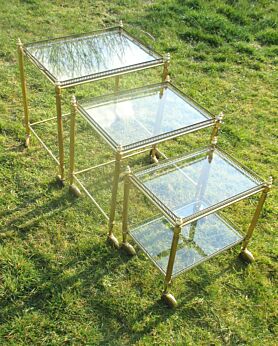Vintage Nesting Coffee Side Tables Brass Glass Bar Cart Hollywood Regency Wheels