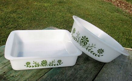 Vintage Arcopal France Bowl Dish fruits de France motif retro Milk Glass French