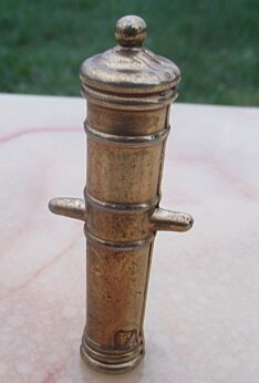 Vintage Miniature antique Water pump Doll House Brass Copper for Doll House or collectible