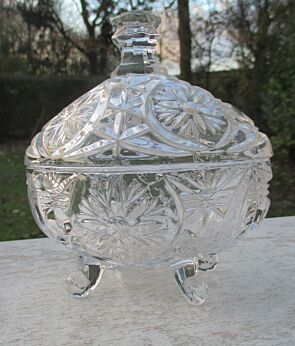 Lovely Candy Dish Jar Bowl with Lid Glass Gorgeous
