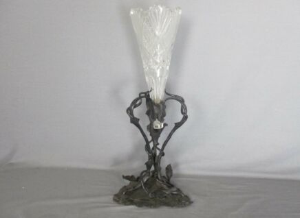 Epergne Trumpet   Vase Etched Crystal  Center Table Piece Pique Fleur Van Boeckel Style Beautiful