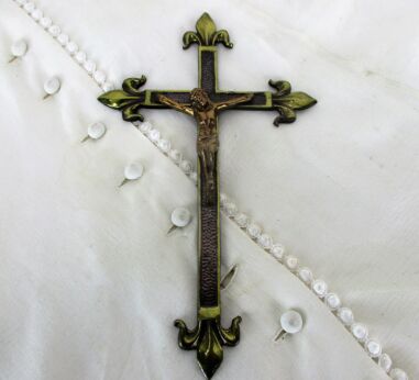 Small Vintage French Wall Hanging Crucifix Brass Fleur de Lis Purity Christ