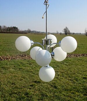 Mid Century Modernist Sputnik Chandelier 7 White Glass balls Lights Atomic