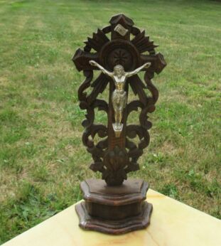 Ornamental Carved Wood Jesus Christ Cross Table Standing Crucifix Memento Mori