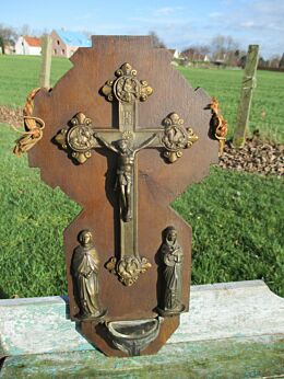 Vintage Holy Water Jesus Christ Cross Crucifix Saints Evangelists Wall Hanging