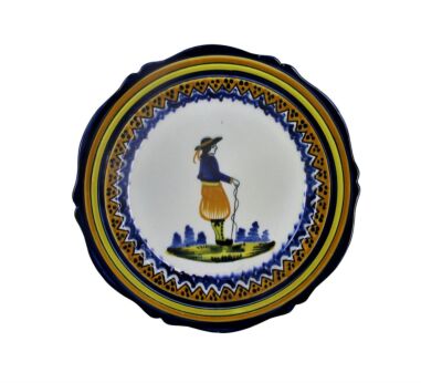 French Henriot Quimper Crest Plate Decor Man Polychrome Hand Painted Lovely