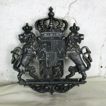 Gothic Shield Wall Decor Crest Aluminium Lions Crown Collector HTF