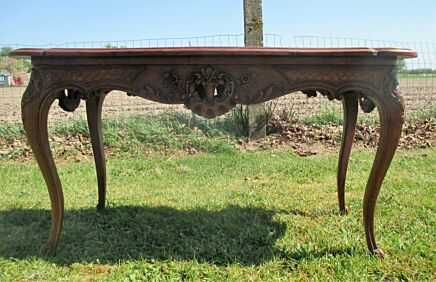 Vintage Antique Hand Carved Wooden Coffee Side Table Louis Philippe Style