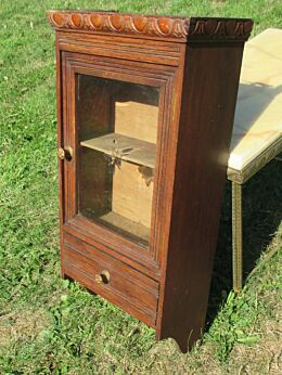 Vintage Medicine Kitchen Wall Cabinet Apothecary etched Glass Door WOW