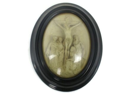 Antique Oval Ornate Wooden Frame  Convex Glass Dome Jesus Christ Golgotha Crucifixion