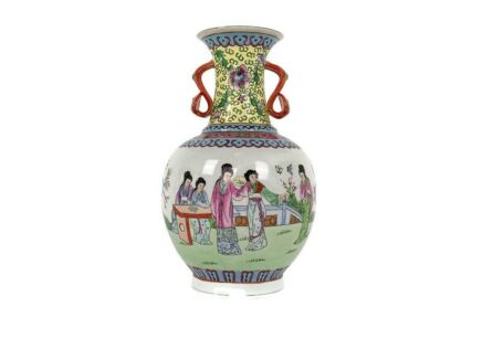 Chinese Porcelain Vintage Family Rose Vase Polychrome Women in garden beautiful
