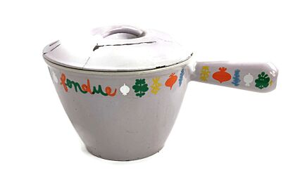 vintage French Le Creuset  white with pattern  Cast Iron Dutch Oven Casserole Fondue pot lidded