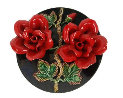charger plate Caldos da Rainha da Manha Black with Red Roses Faience 