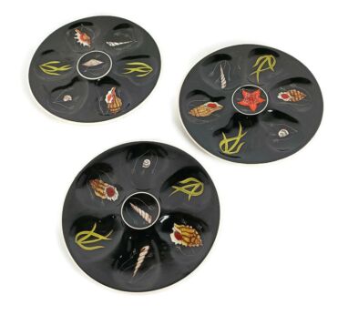 set of 3  Vintage H Quimper Oyster Plates Black Majolica Pottery Sea Shell Decor French Ceramics  