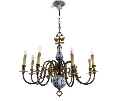 Gorgeous Vintage Delft Blue White 8 arm Lights Chandelier Porcelain brass Barn Farmhouse Style