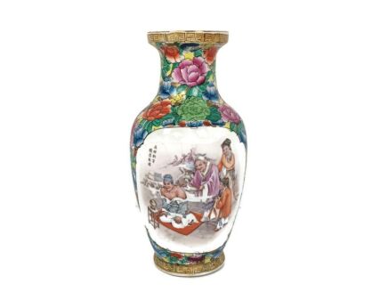 Chinese vase hand painted Mille fleurs Milefiori vintage porcelain