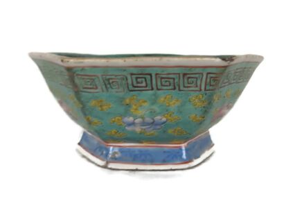 Antique Bowl Jar Tazza hand painted Chinese Tongzhi 19th century gorgeous