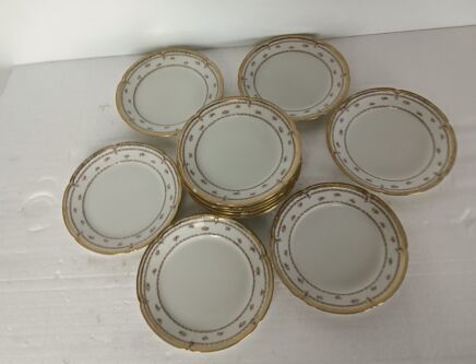 set of 12 breakfast plates antique Dekor Gilda Limoges scaloped edge rose buds Lovely
