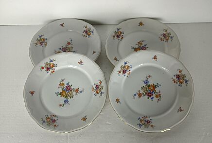 set of 4 Dinner plates vintage Mitterteich Bavaria US Zone Flower Pattern 